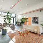 Stunning Loft In Santa Ana