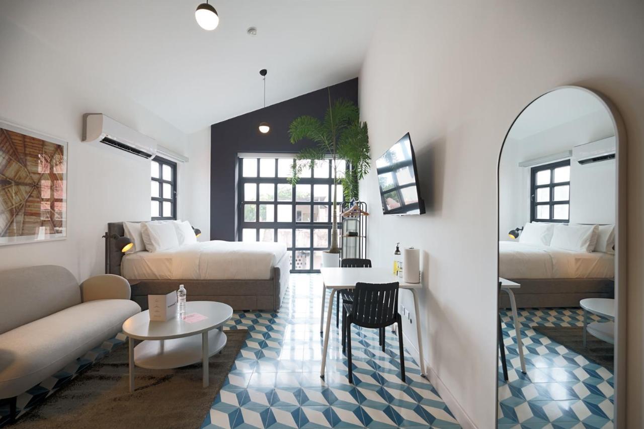 Stunning Loft In Santa Ana Apartment